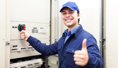Oferta pracy w Polsce dla elektryka montera szaf elektrycznych
